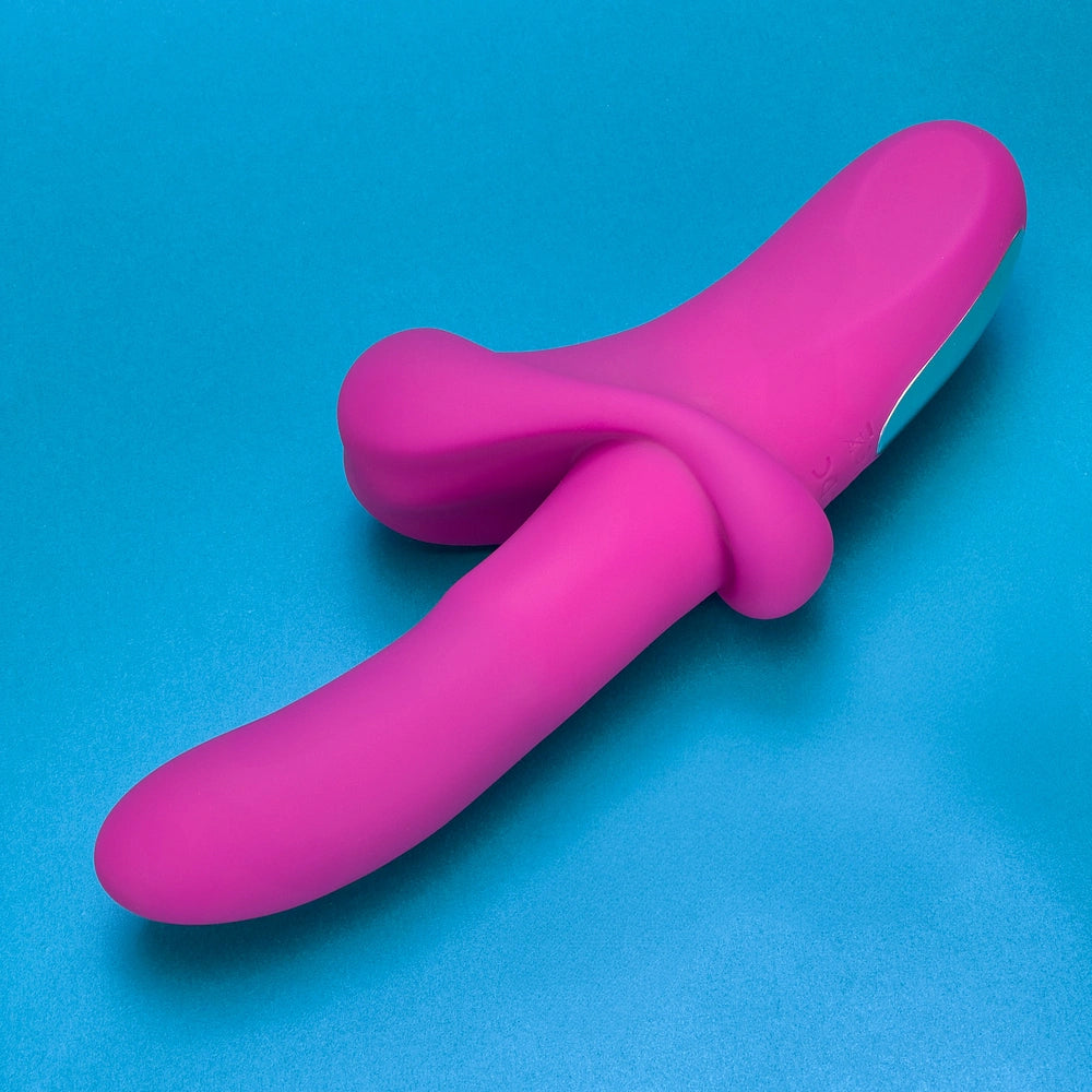 Unique dual stimulation with a "riding a tongue" feel